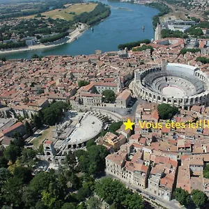 Le Nid Des Arenes Arles